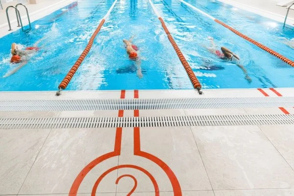 indoor swimming pool competition lanes